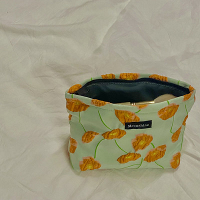 Trusă mic de machiaj textil cu model floral
