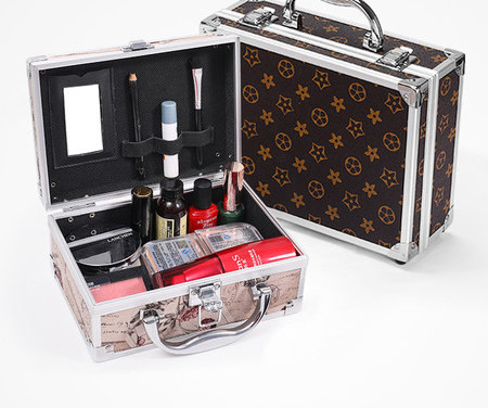 Kozmetikai táska - bőrönd smink és ecsetek tárolására