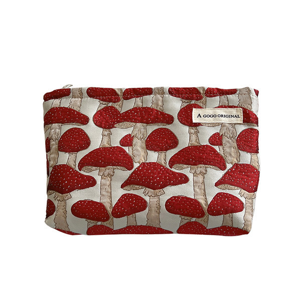 Tekstila liela tualetes piederumu soma ar rāvējslēdzēju