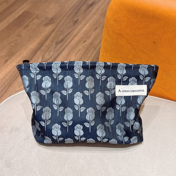 Tekstilna torbica za šminkanje s patentnim zatvaračem