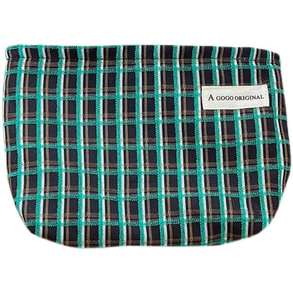 Trusa de machiaj în carouri