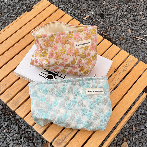 Tekstila kosmētikas soma ar rāvējslēdzēju