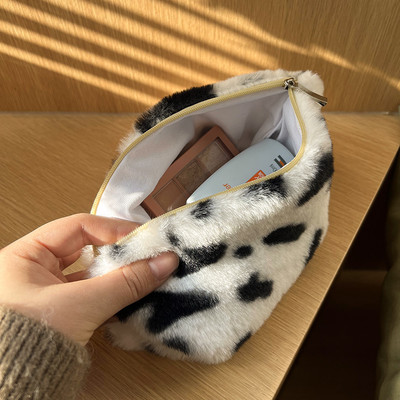 Geantă de toaletă pufoasă pentru accesorii cosmetice