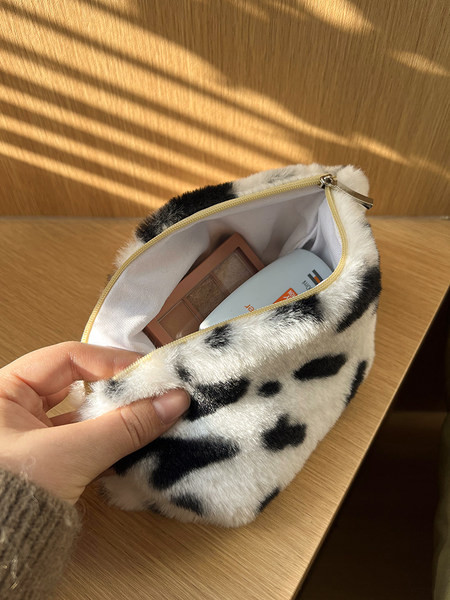 Αφράτο νεσεσέρ για καλλυντικά αξεσουάρ