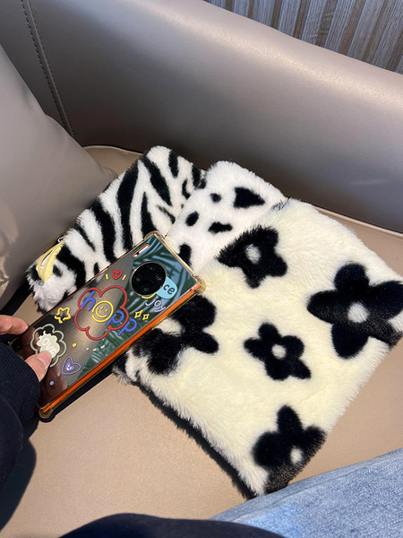 Αφράτο νεσεσέρ για καλλυντικά αξεσουάρ