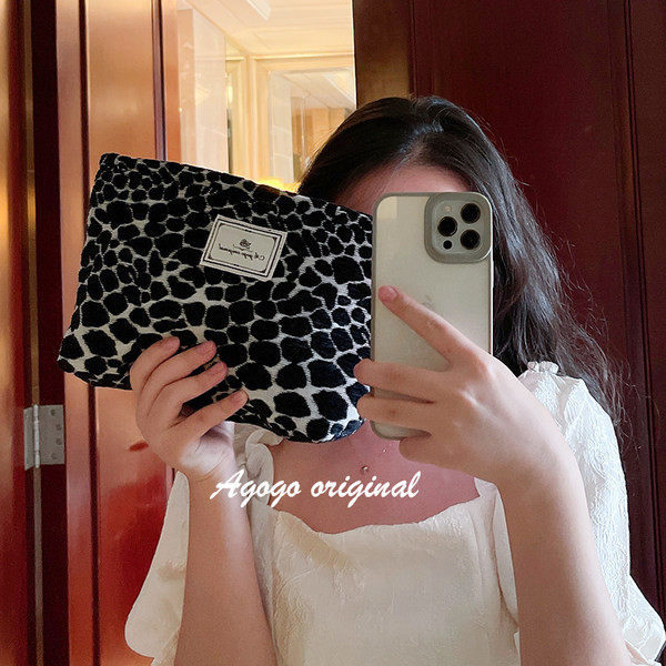 Kozmetički kovčeg s uzorkom leoparda za odlaganje šminke