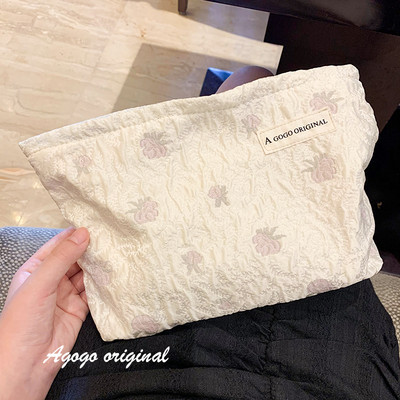 Kaasaskantav loomatrükis meigikomplekt