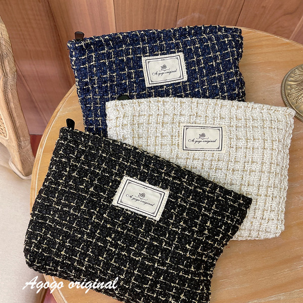 Kosmētikas komplekts vairākās krāsās