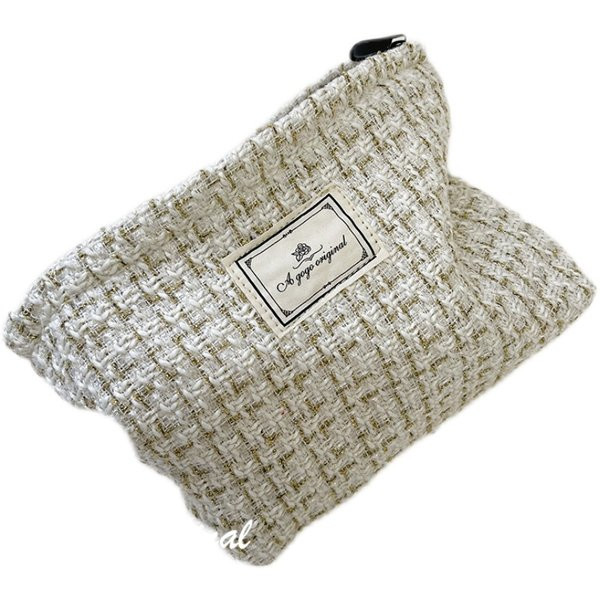 Kosmētikas komplekts vairākās krāsās