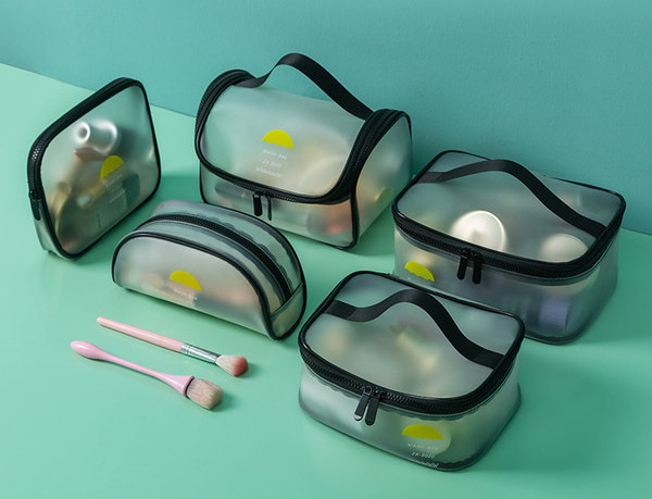 Kozmetički neseser - više modela