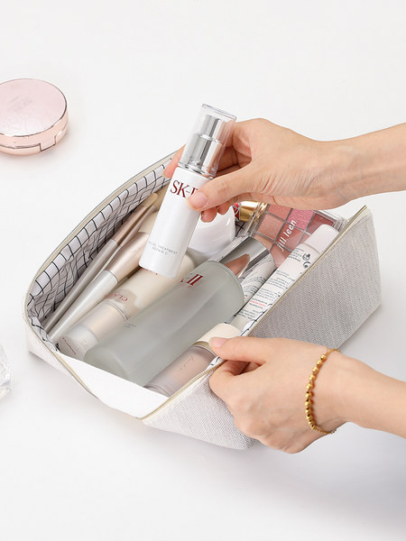 Torbica za šminku