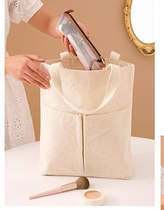 Πτυσσόμενο νεσεσέρ με πολλές θήκες για μακιγιάζ