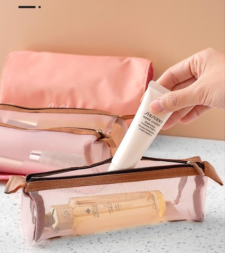 Πτυσσόμενο νεσεσέρ με πολλές θήκες για μακιγιάζ