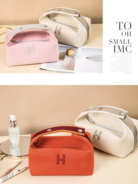 Torbica za šminku - više boja