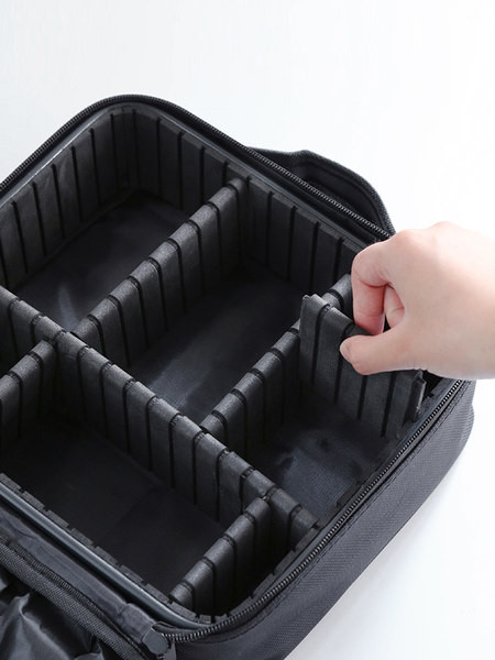 Kozmetički set za šminku i kistove