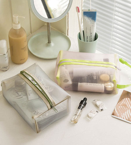 Διαφανές σετ μακιγιάζ