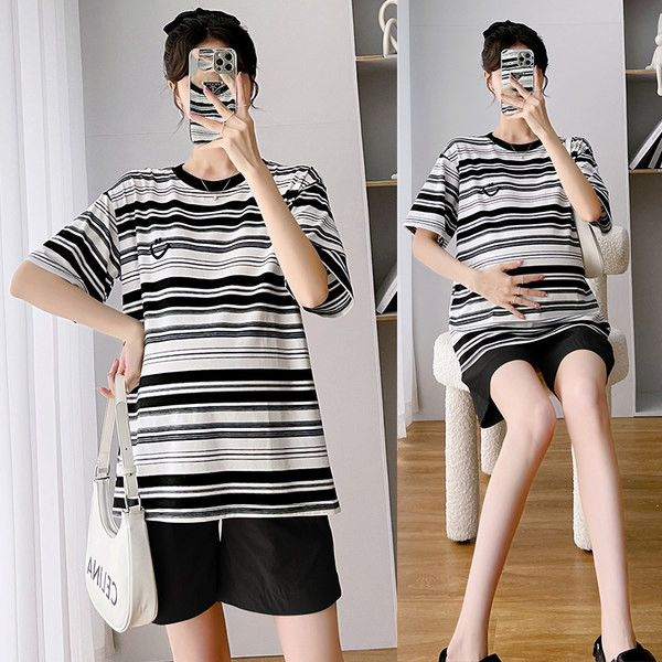 Ženska široka majica za trudnice na pruge