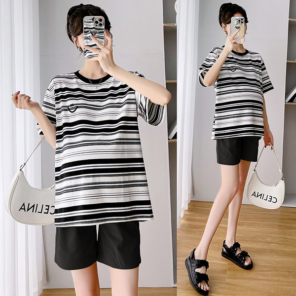 Ženska široka majica za trudnice na pruge