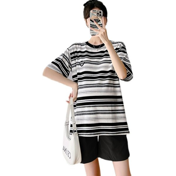 Ženska široka majica za trudnice na pruge