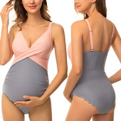 Ühes tükis triibulised rasedate ujumisriided – erinevat värvi