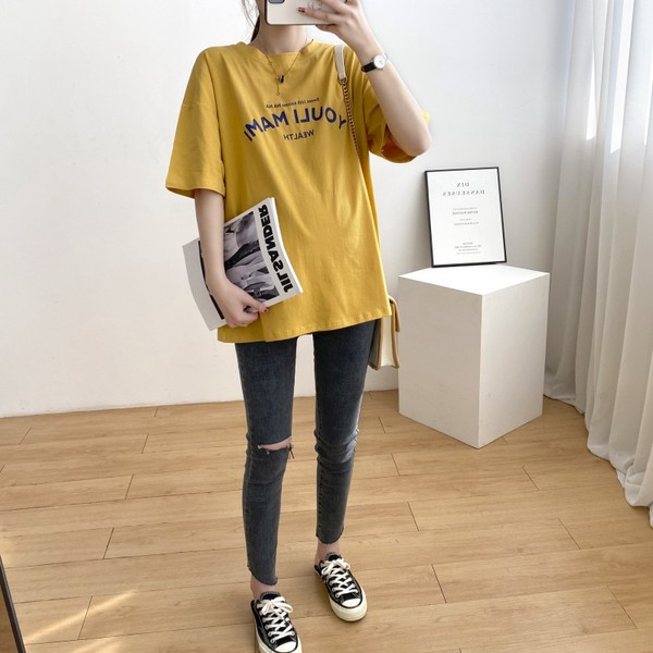 Ежедневна дамска тениска с обло деколте и къс ръкав