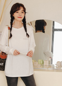 Широк модел тениска за бременни  с апликация и надпис