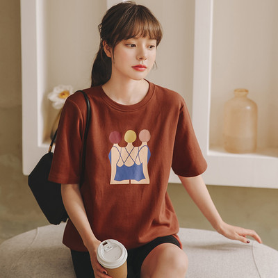 Широк модел тениска за бременни  с апликация и надпис