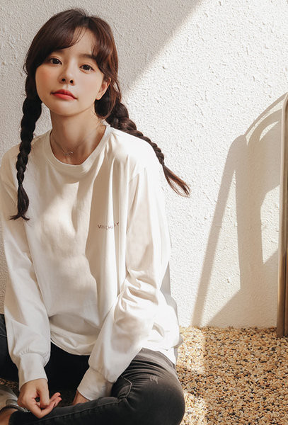 Широк модел тениска за бременни  с апликация и надпис 