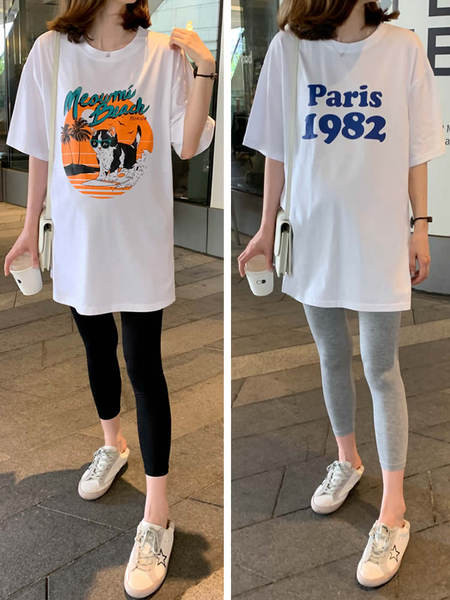 Широка памучна тениска с цветна щампа