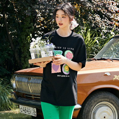 Ежедневна тениска с цветна щампа за бременни