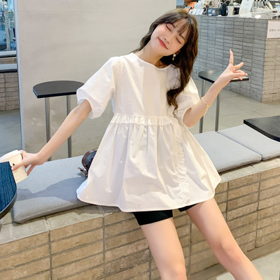 Разкроена блуза с къдри за бременни