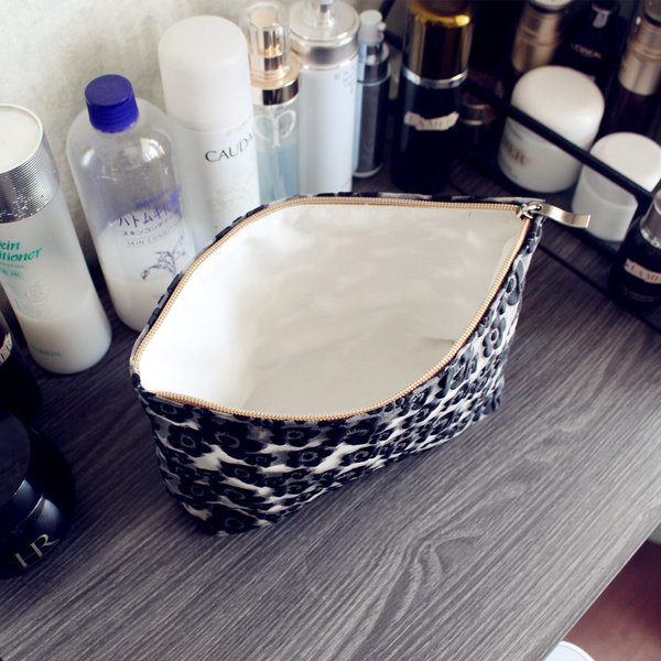 Козметичен несесер за гримове -няколко цвята