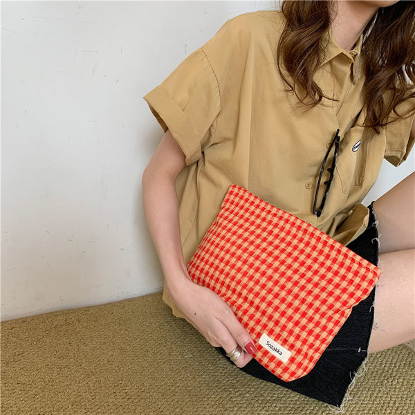 Дамски несесер за гримове