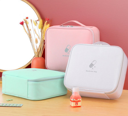 Козметична чанта с дръжка за принадлежности