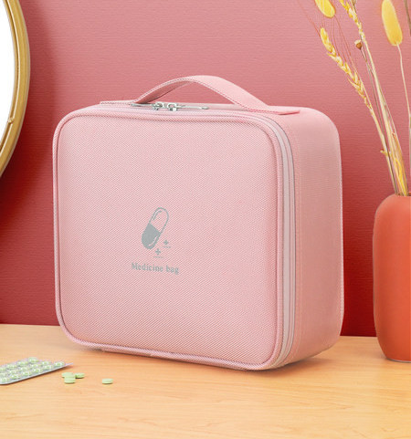 Козметична чанта с дръжка за принадлежности