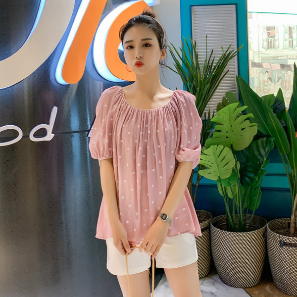 Свободна блуза с къс ръкав и овално деколте за бременни