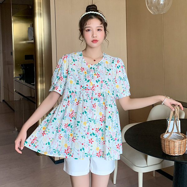 Разкроена туника с флорален десен за бременни