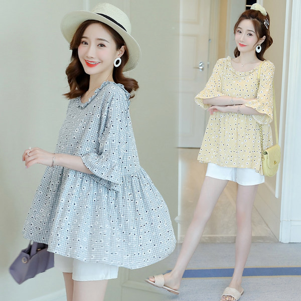 Лятна блуза с 3/4 ръкав за бременни и флорални мотиви