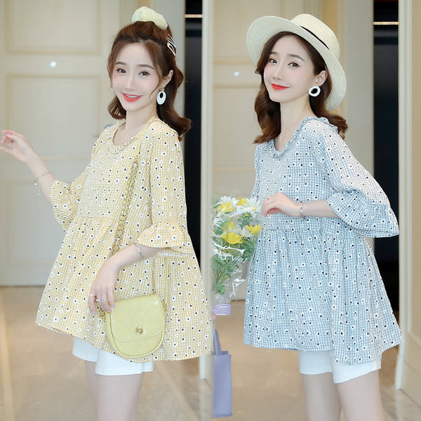 Лятна блуза с 3/4 ръкав за бременни и флорални мотиви