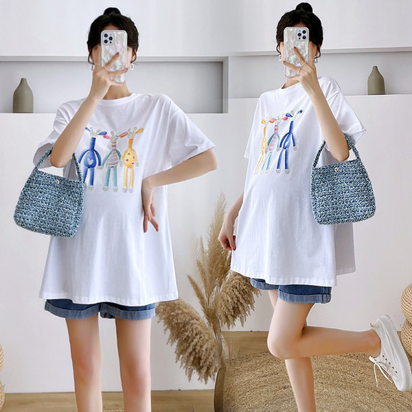 Нов модел тениска за бременни с овално деколте