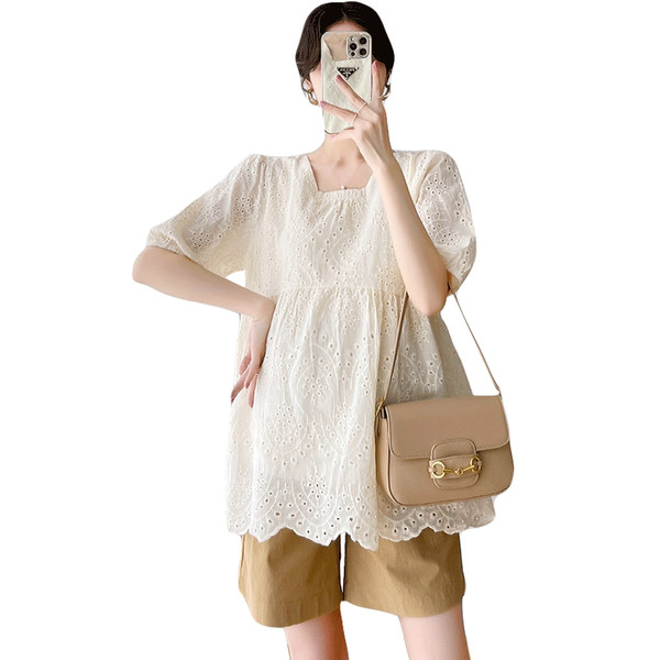 Дамска бродирана риза с 3/4 ръкав и квадратно деколте подходяща за бременни 