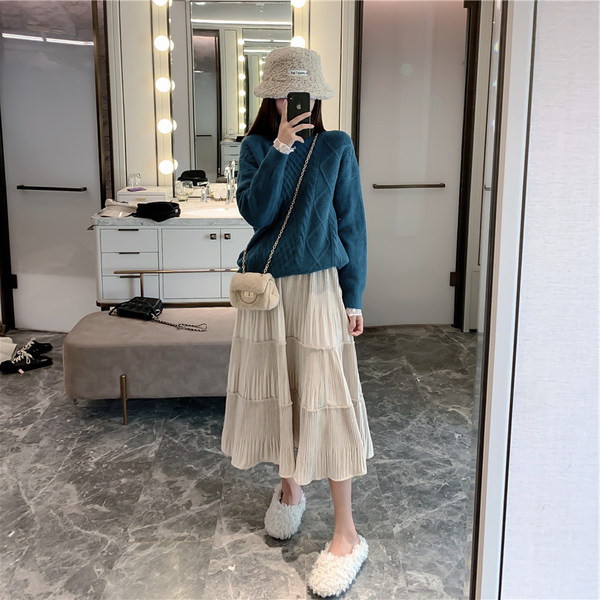 Пролетна плисирана пола за бременни жени