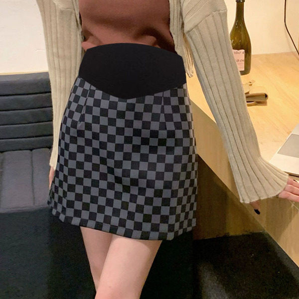 Къса карирана пола за бременни