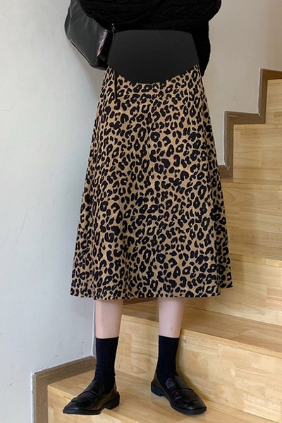 Широка пола за бременни с животински принт