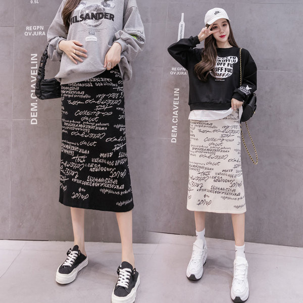 Ежедневна дамска пола с надпис 