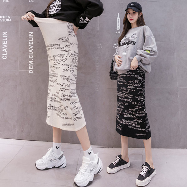 Ежедневна дамска пола с надпис 