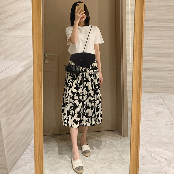 Разкроена пола с флорален десен за бременни