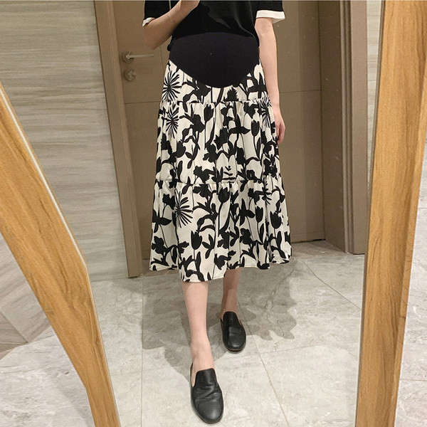 Разкроена пола с флорален десен за бременни