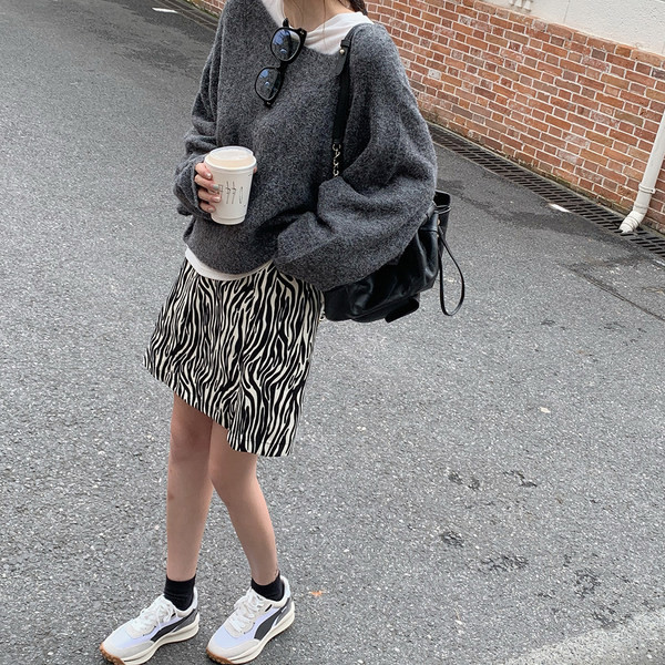 Стилна къса пола с животински принт за бременни 