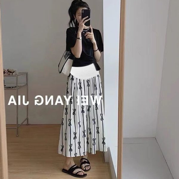 Дълга разкроена пола подходяща за бременни